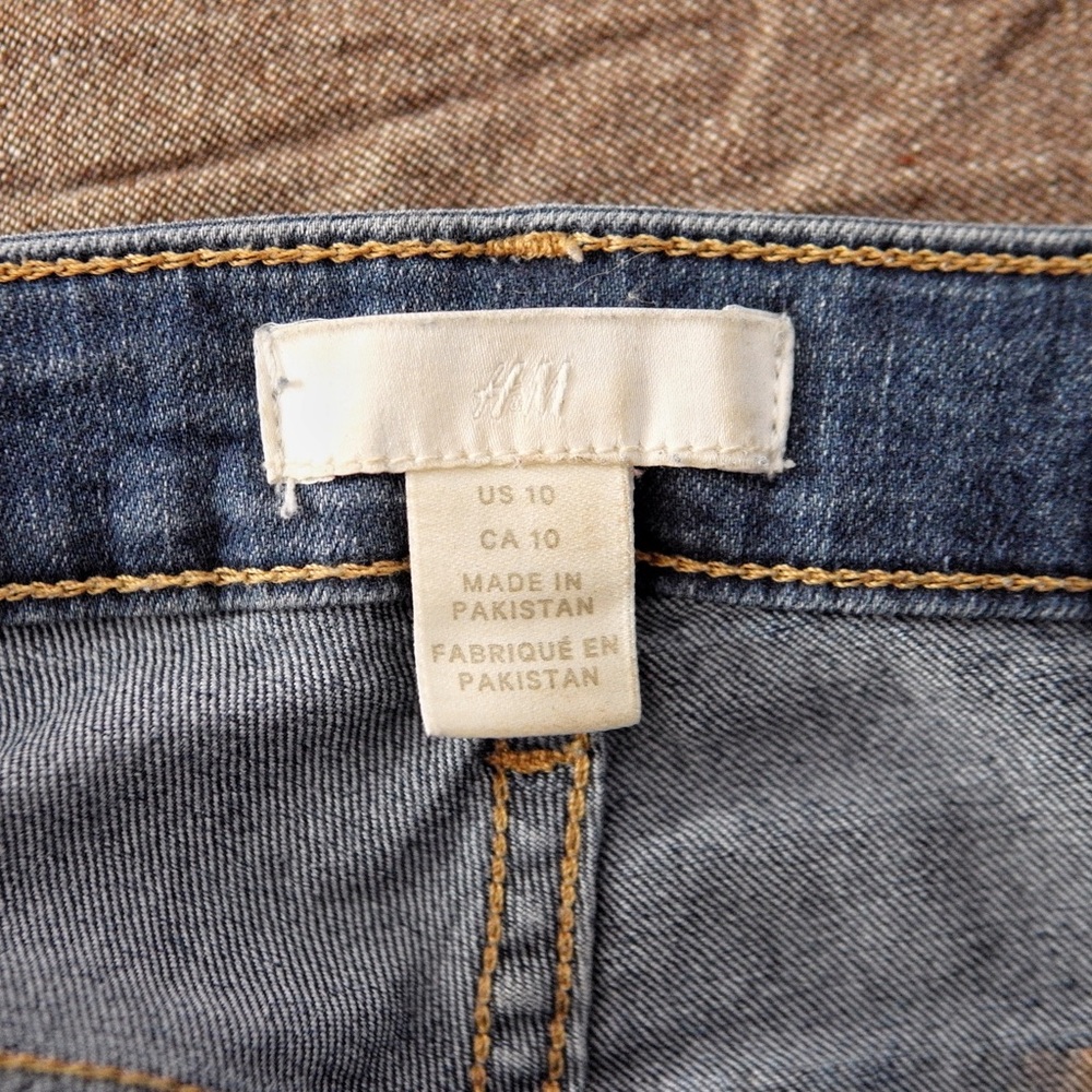 H&M Jean Shorts - Picture 9 of 10